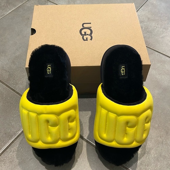 UGG Shoes - UGG Maxi Graphic Slide - Yellow